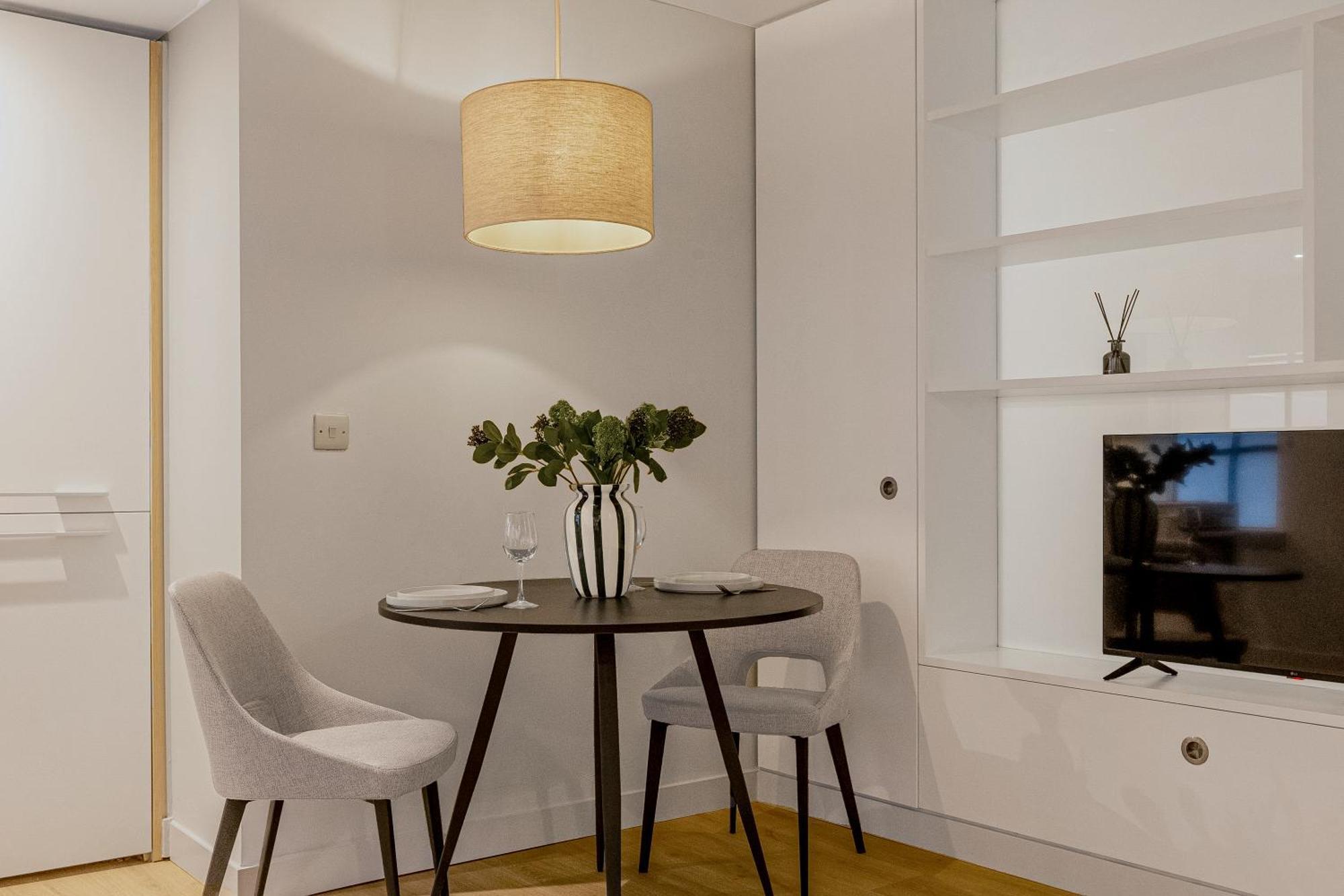 Central Servised Apartments On Artillery Lane London Ngoại thất bức ảnh