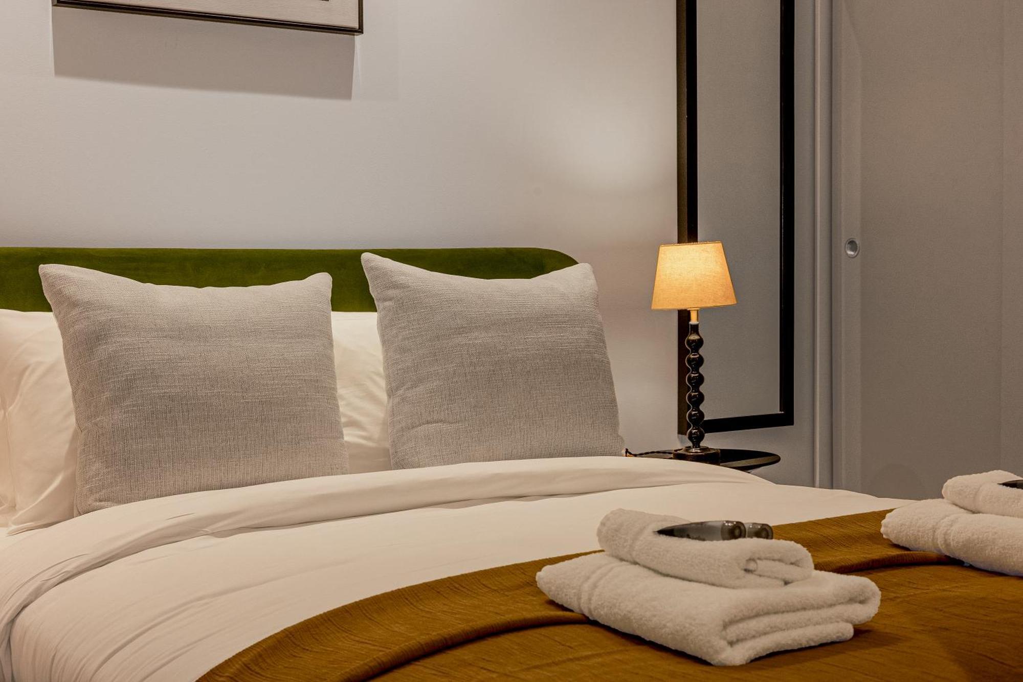 Central Servised Apartments On Artillery Lane London Ngoại thất bức ảnh