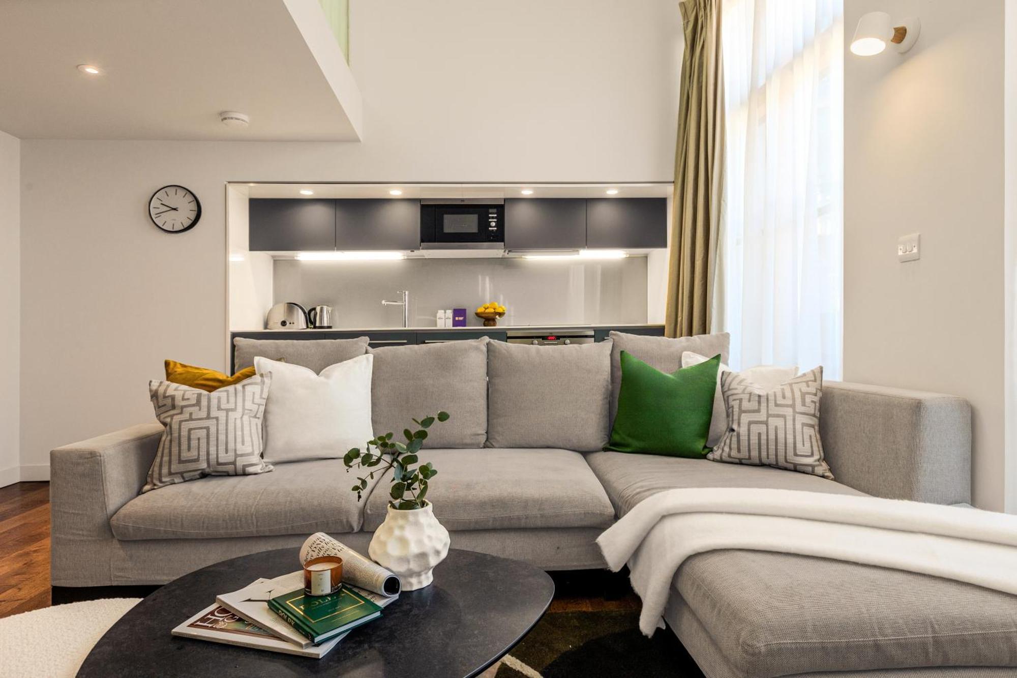Central Servised Apartments On Artillery Lane London Ngoại thất bức ảnh